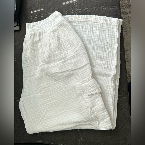 Aerie High Waisted Pool to Party Cargo Pants - Picture 7 of 8